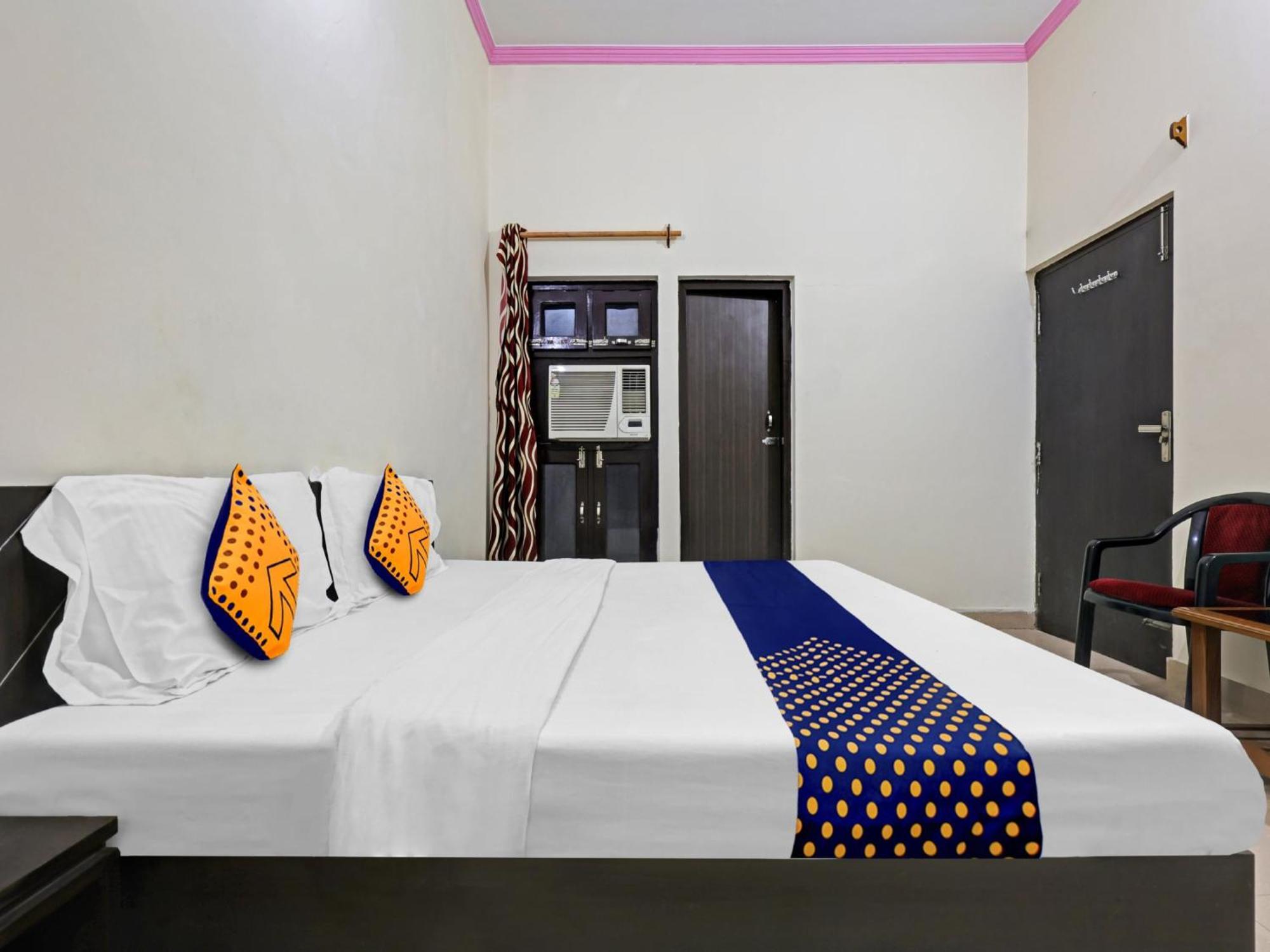 Spot On 81167 Hotel Asdr Rudrapur Ngoại thất bức ảnh