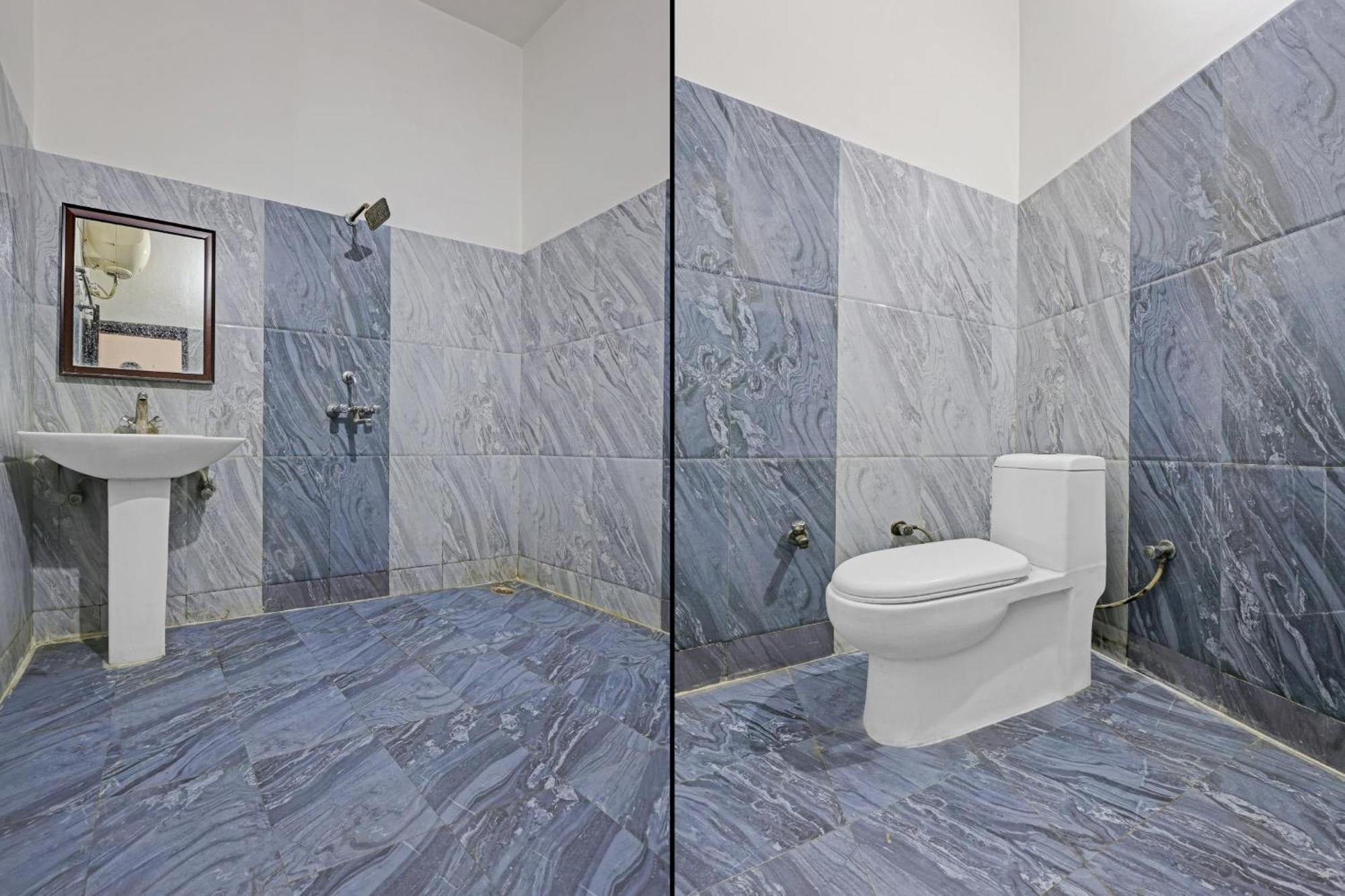 Spot On 81167 Hotel Asdr Rudrapur Ngoại thất bức ảnh