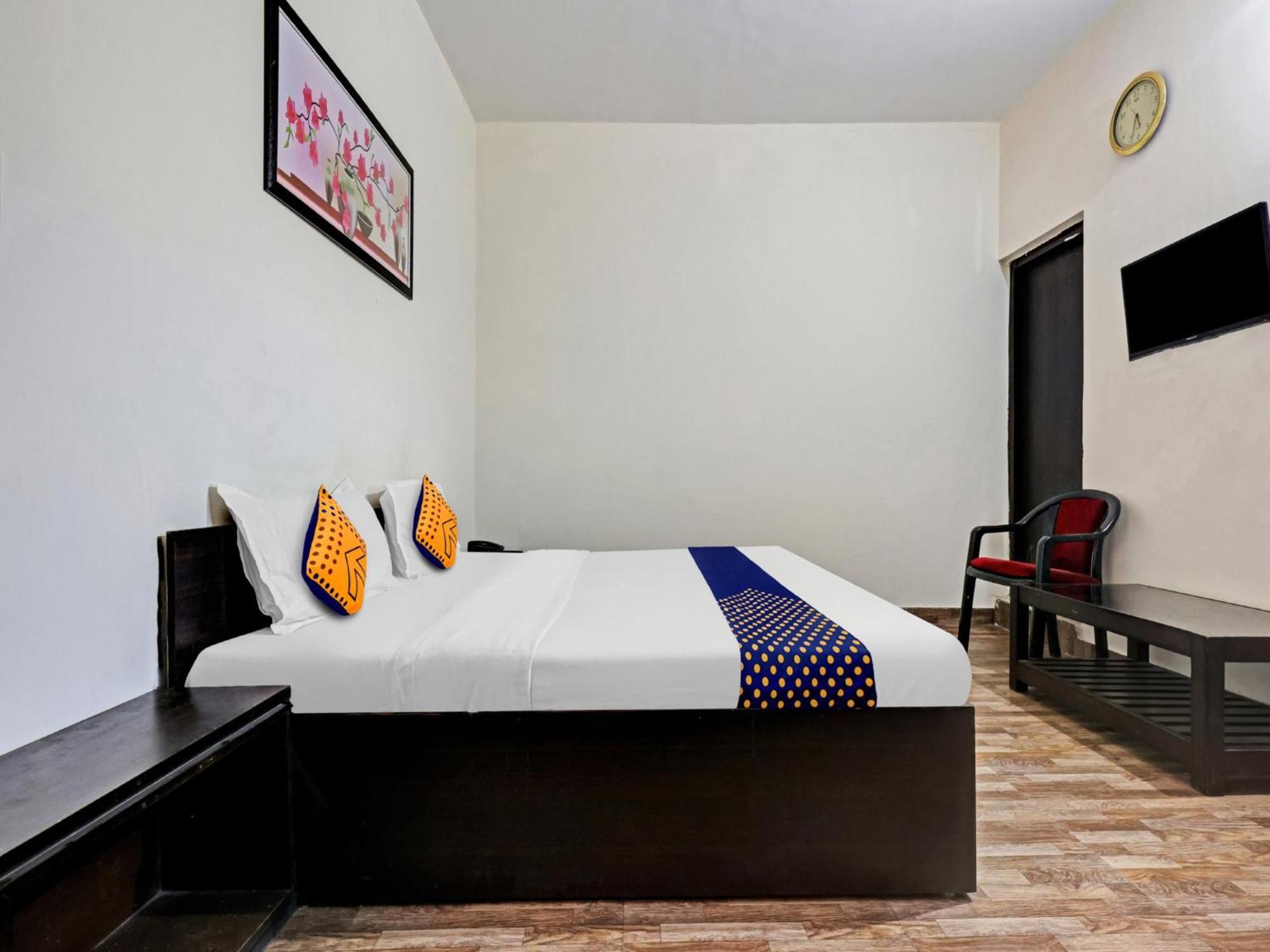 Spot On 81167 Hotel Asdr Rudrapur Ngoại thất bức ảnh