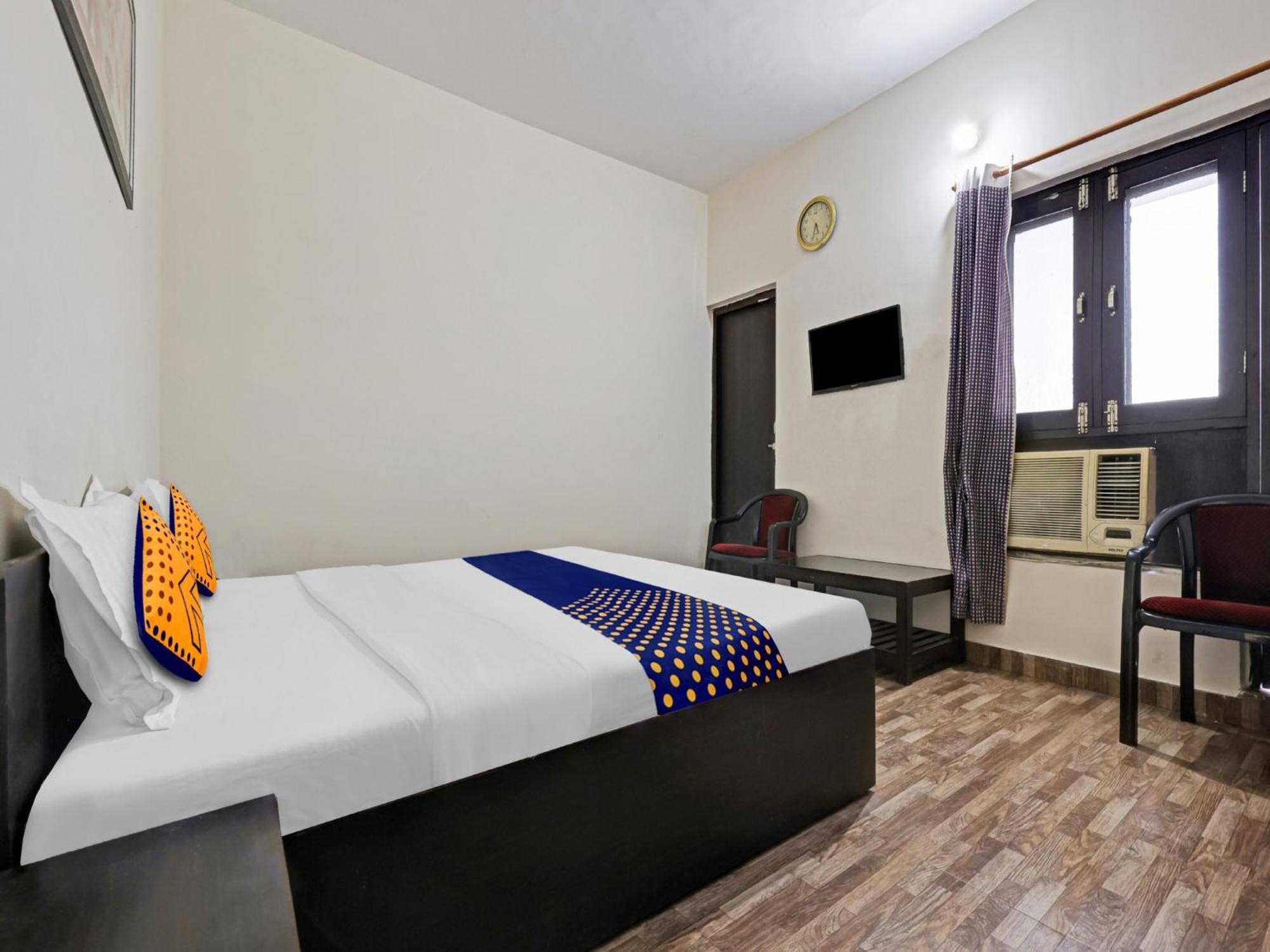 Spot On 81167 Hotel Asdr Rudrapur Ngoại thất bức ảnh