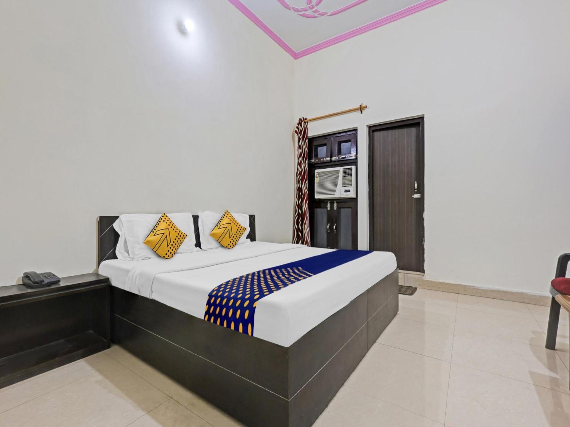 Spot On 81167 Hotel Asdr Rudrapur Ngoại thất bức ảnh