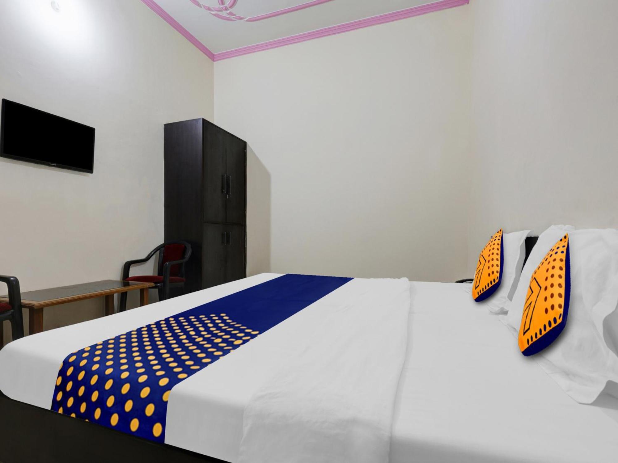 Spot On 81167 Hotel Asdr Rudrapur Ngoại thất bức ảnh